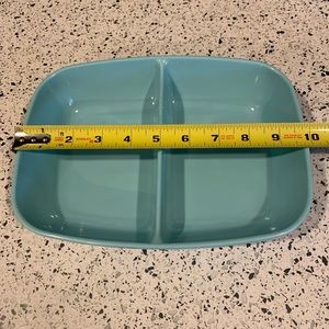 Divided serving bowl